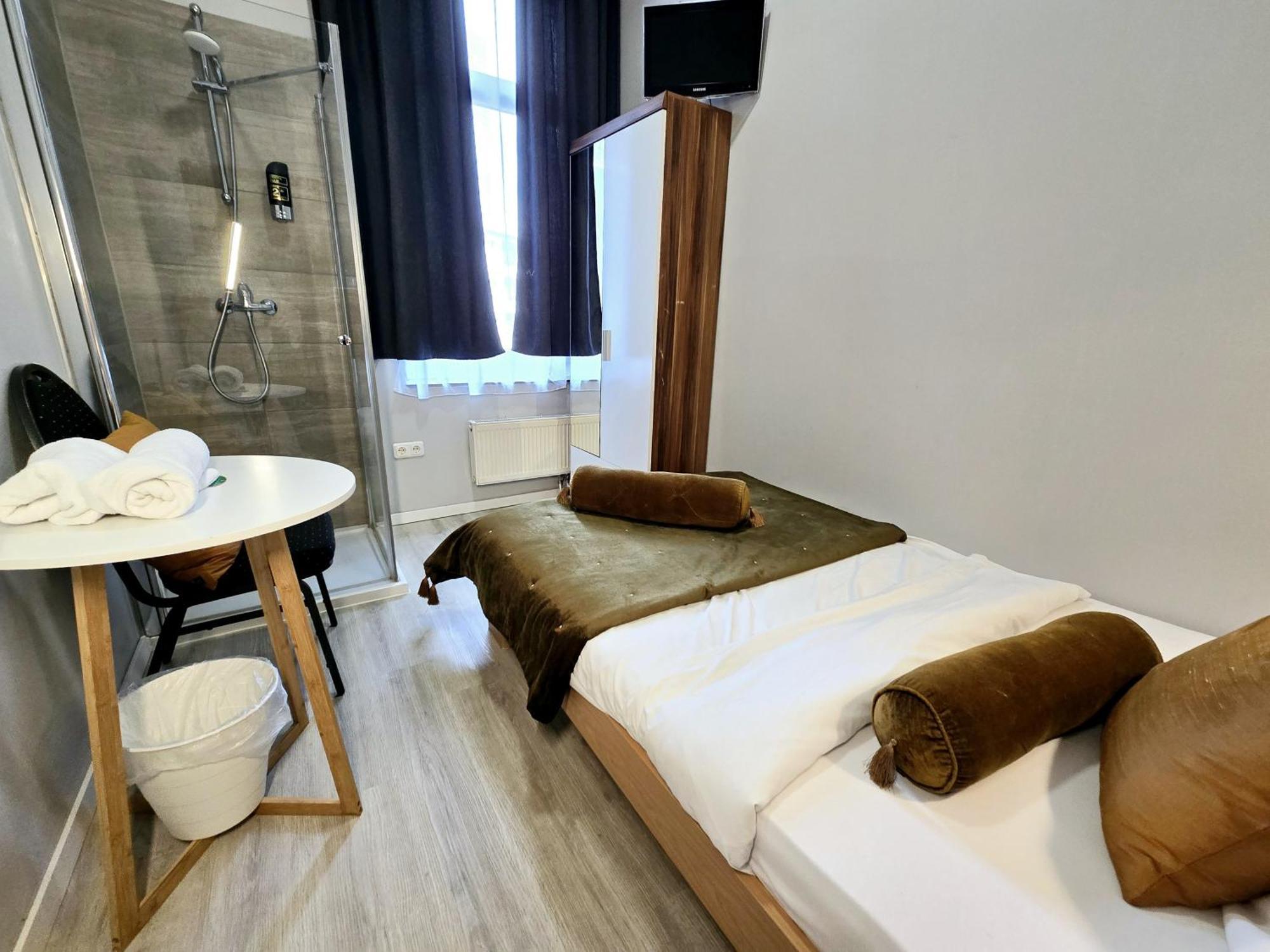 City Hotel Storch Köln Eksteriør bilde